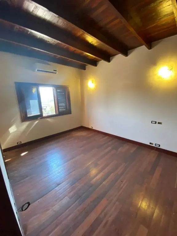 EN VENTA HERMOSA CASA ZONA DEL AEROPUERTO EN BARRIO CERRADO — foto 2