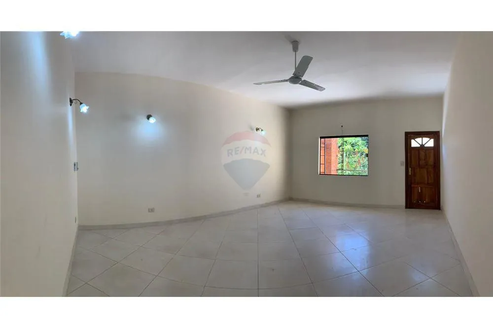 Vendo amplio duplex en Asunción - 170.000 USD. — foto 3