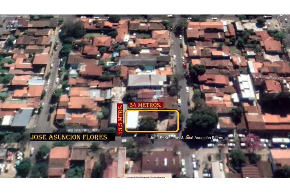 TERRENO AMPLIO EN ESQ. ZONA E. AYALA Y KUBITSCHEK — foto 2