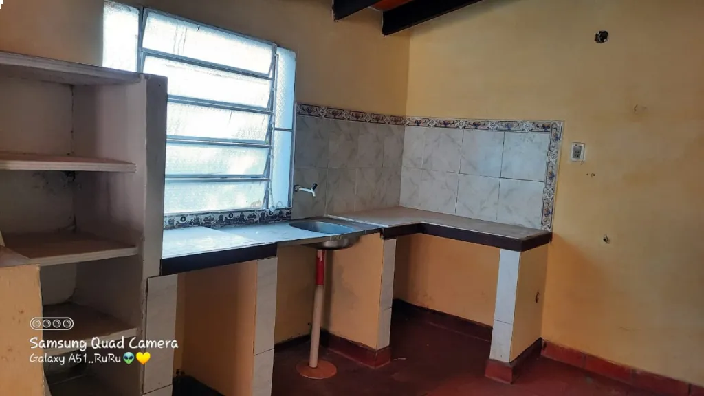 EN VENTA HERMOSA CASA EN ZONA LUQUE — foto 3
