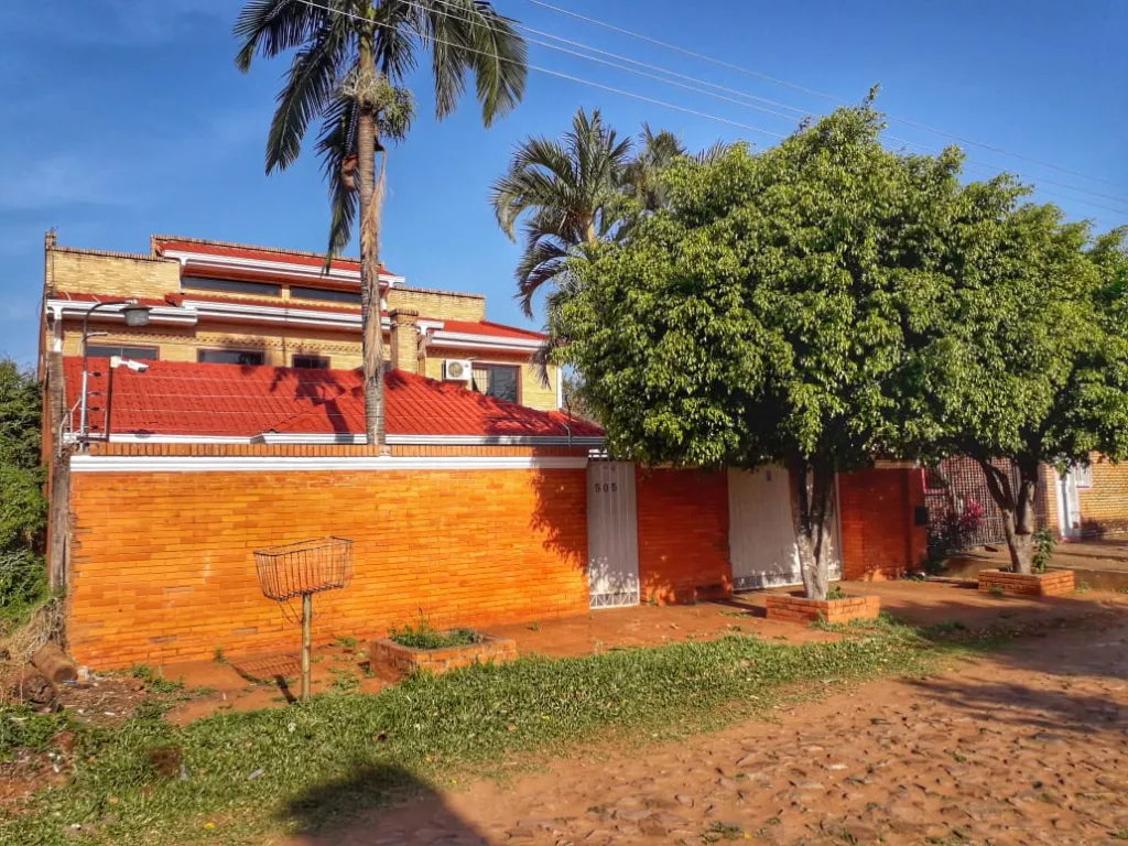 SE VENDE AMPLIA RESIDENCIA EN SAN LORENZO - MIRAFLORES — foto 3