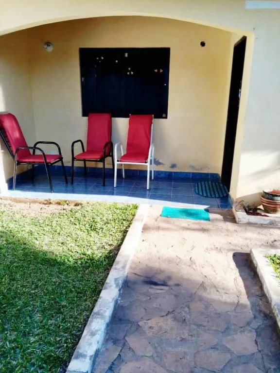 CASA UBICADA EN MARIANO CENTRAL — foto 2