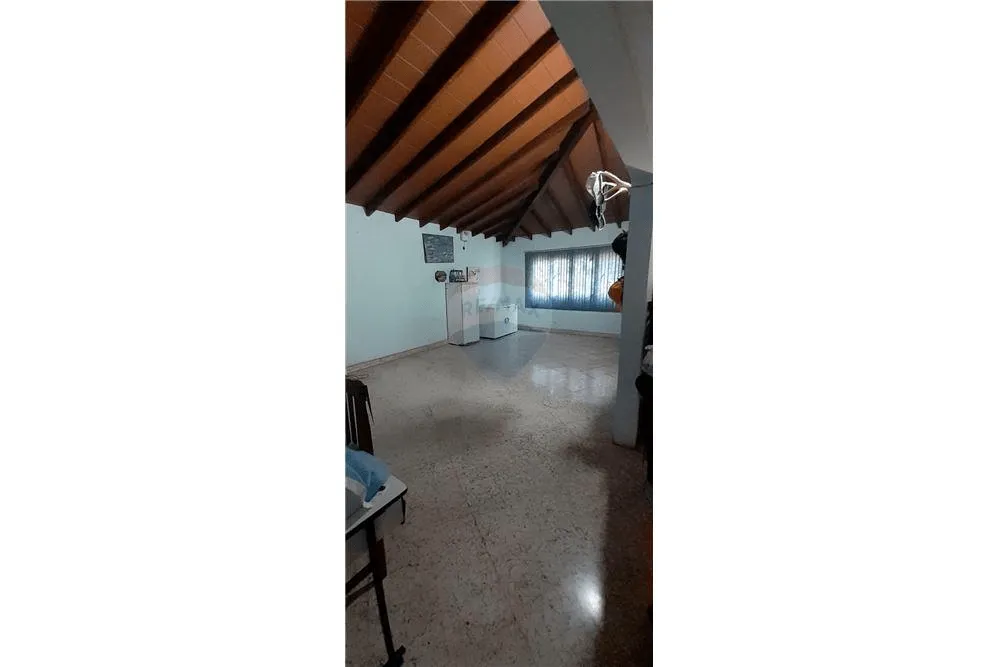 HERMOSA CASA EN SAN LORENZO ZONA AVELINO MARTINEZ — foto 3