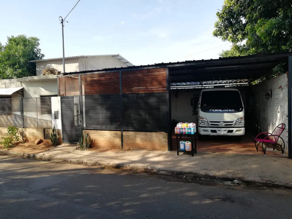 HERMOSA CASA EN LAMBARE — foto 2