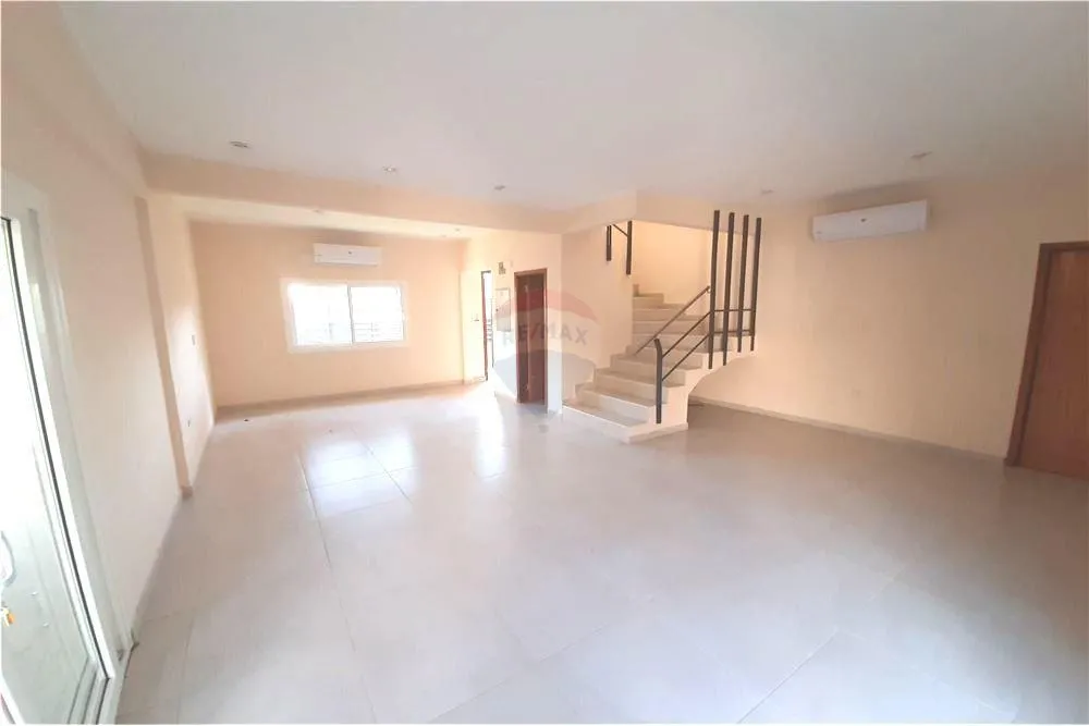 DUPLEX CATEGORIA A BARRIO SAJONIA — foto 2