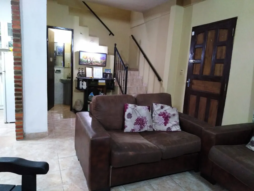 Casa con 4 dormitorios en Villa Elisa Barrio Sol de América a 1 cdra de Von Polesky — foto 2