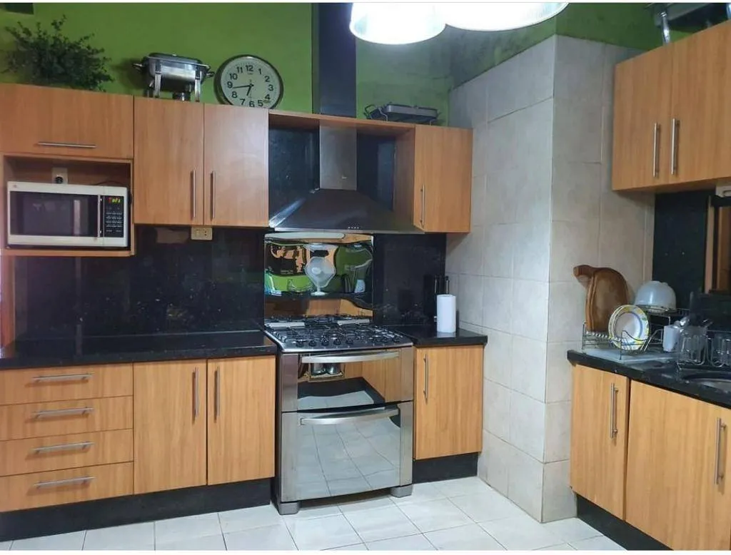RESIDENCIA EN EXCELENTE UBICACION EN VENTA — foto 2