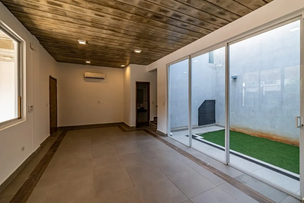 Vendo Casa. Barrio Herrera. COD LG — foto 2