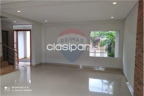Hermoso Duplex 3 dorm. en el centro de Luque 1er Barrio — foto 2