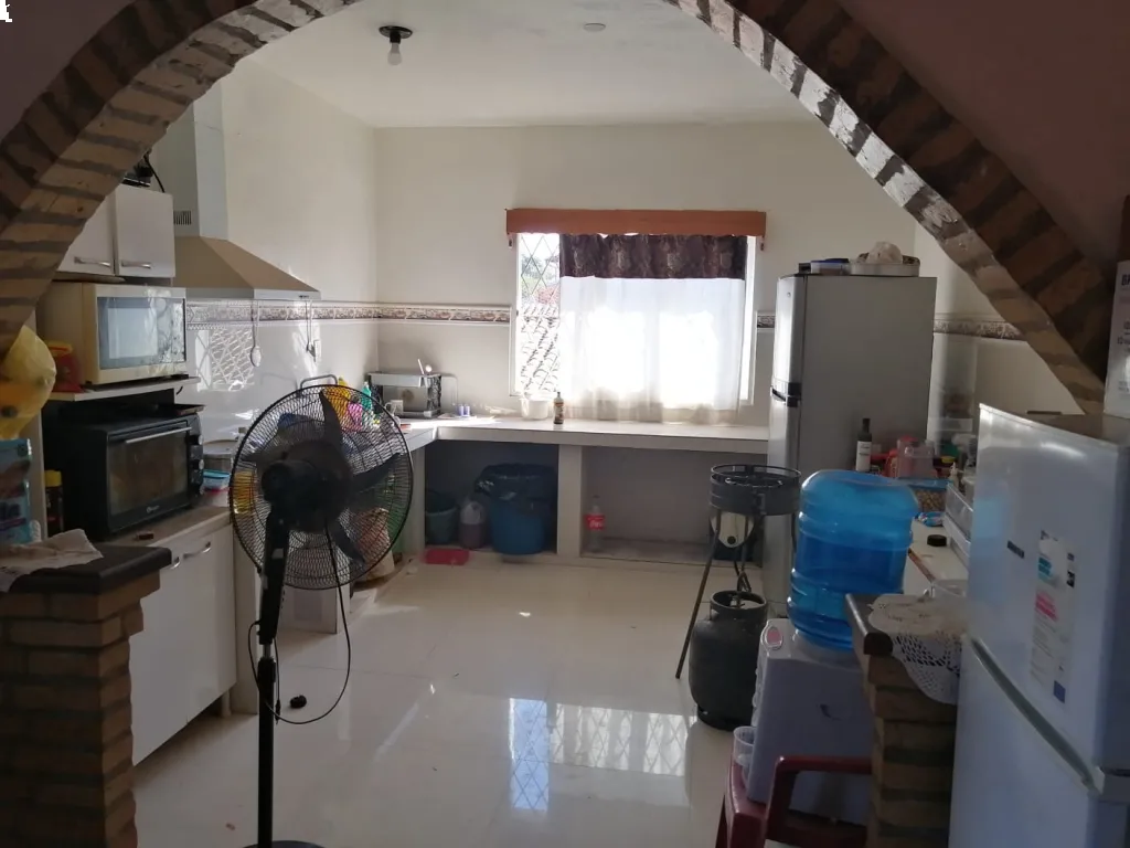 Financio Vivienda de 3 plantas en 2 terrenos con Salones comerciales. — foto 2