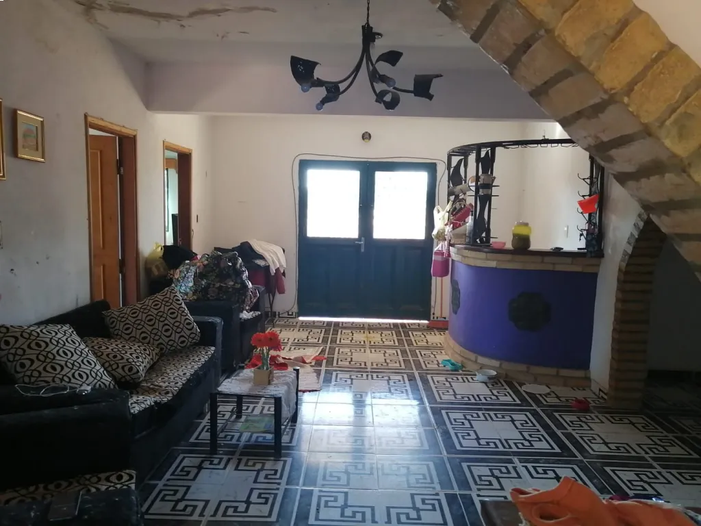 Financio Vivienda de 3 plantas en 2 terrenos con Salones comerciales. — foto 3