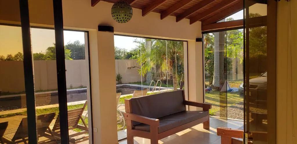 VENDO HERMOSA CASA 3 DOMITORIOS CON MUEBLES EN SAN BERNARDINO — foto 2