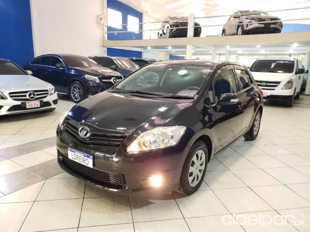 Toyota Auris 2010 - foto 2