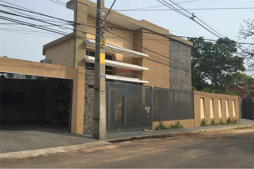 Hermosa residencia en el barrio Mburicao — foto 3