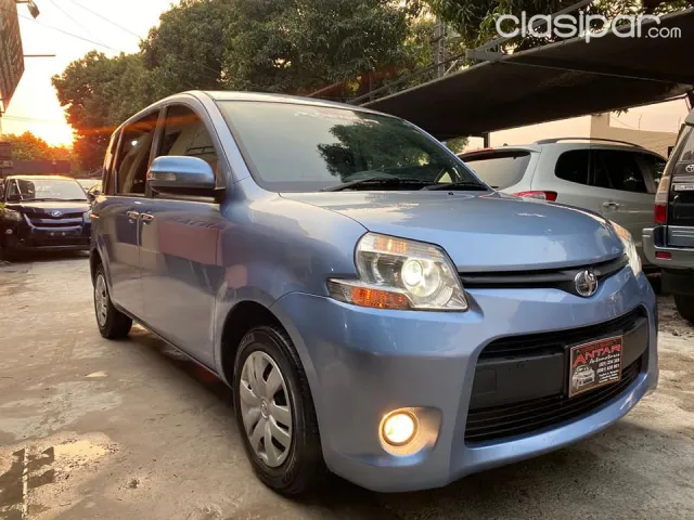 Toyota Sienta 2012 — foto 3
