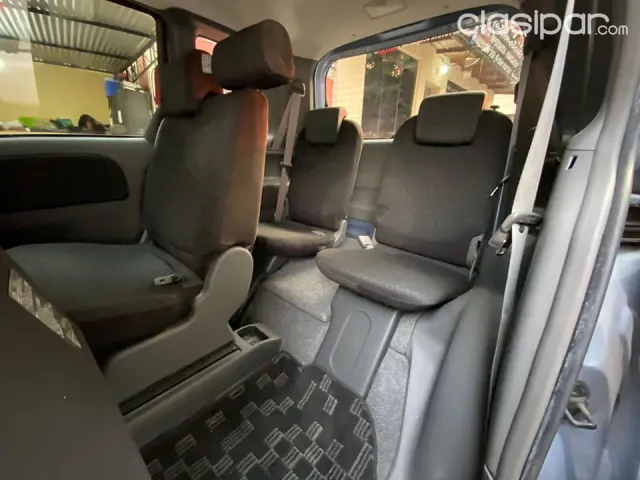 Toyota Sienta 2012 — foto 7