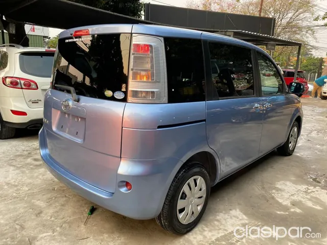 Toyota Sienta 2012 - foto 8