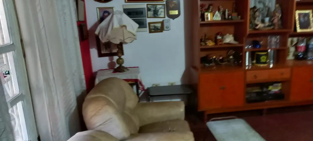 VENDO CASA EN LUQUE BARRIO LOMA MERLO A 30 MTS DE LA CALLE AMERICA!!! — foto 2