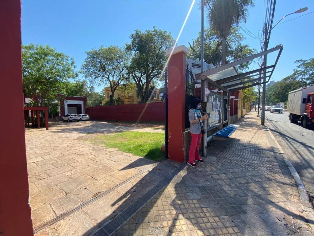 PROPIEDAD SOBRE LA AVDA ESPAÑA ENTRE BRASIL Y SAN JOSE. — foto 2