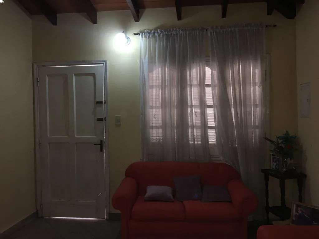 HERMOSA RESIDENCIA EN ASUNCION — foto 3