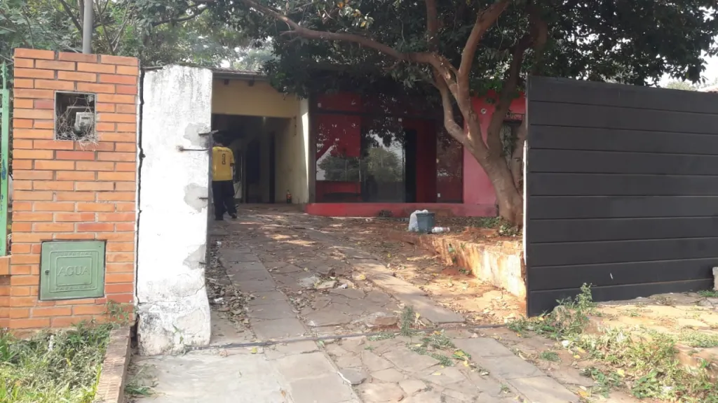 CASA EN LAMBARE.. A 1 C. DE BRUNO GUGGIARI!!! oferta.. — foto 2
