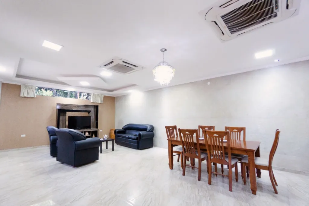 Casa San Bernardino 200 m Av. Naumann 380,000 USD — foto 2