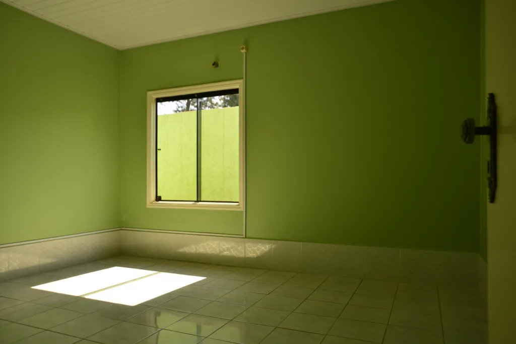 VENDO HERMOSA CASA DE 03 HABITACIONES FRENTE AL ESTADIO DE CERRO-I AREA5 — foto 2