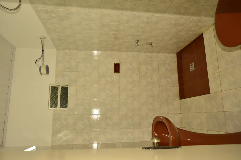 VENDO HERMOSA CASA DE 03 HABITACIONES FRENTE AL ESTADIO DE CERRO-I AREA5 — foto 3