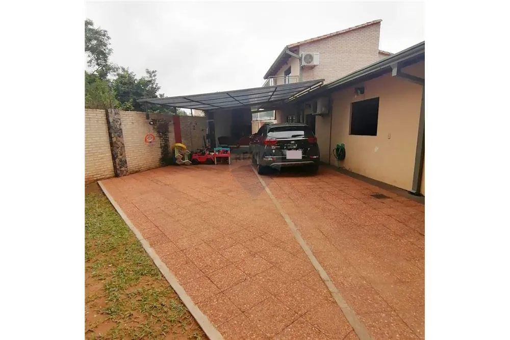 VENDO CASA EN Bo. SAN ISIDRO-CENTRO DE SAN LORENZO — foto 2