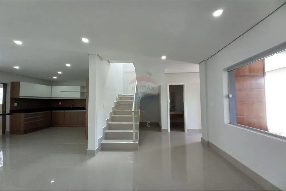VENDO DUPLEX A ESTRENAR EN LUQUE — foto 3