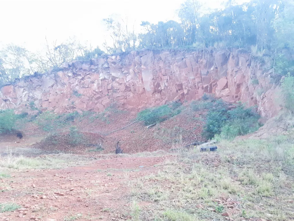 TERRENO EN ITA, CANTERA DE 3 HECTÁREAS — foto 2