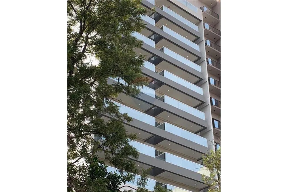 VENDO DEPARTAMENTO EDIFICIO EMPORIUM ZONA MOLAS LOPEZ — foto 2