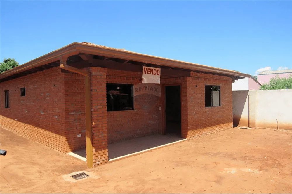 VENDO CASA NUEVA A ESTRENAR LUQUE- MORA CUE — foto 2