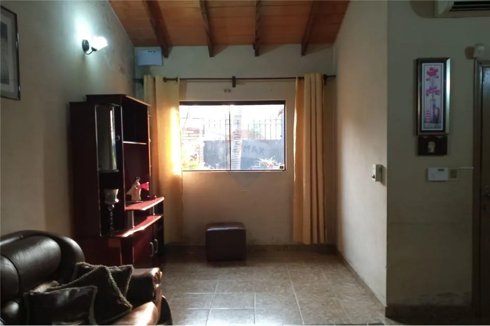 Vendo Hermosa casa en Asunción - 230.000 USD. — foto 2