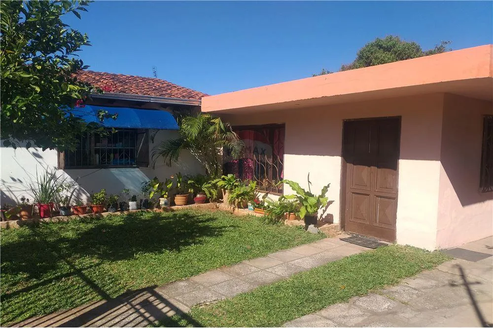 VENDO CASA CON SALON COMERCIAL ZONA LEOPARDI! — foto 3
