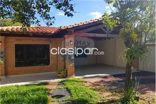 HERMOSA Y AMPLIA CASA CIUDAD DE LIMPIO (980m2) — foto 2