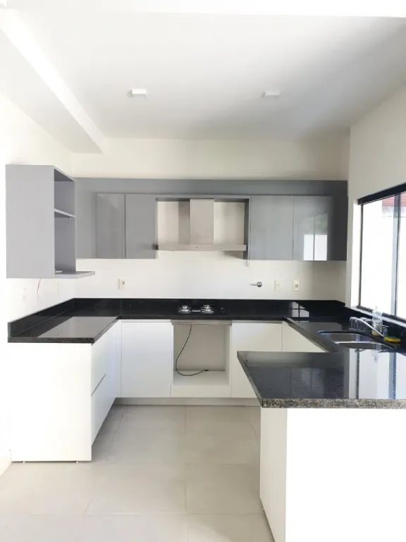 EN VENTA LUJOSO DUPLEX ZONA LAMBARE — foto 3