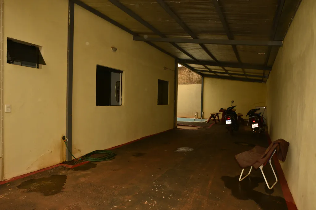 VENDO CASA DE 03 HABITACIONES EN EL KM 10 ACARAY — foto 3