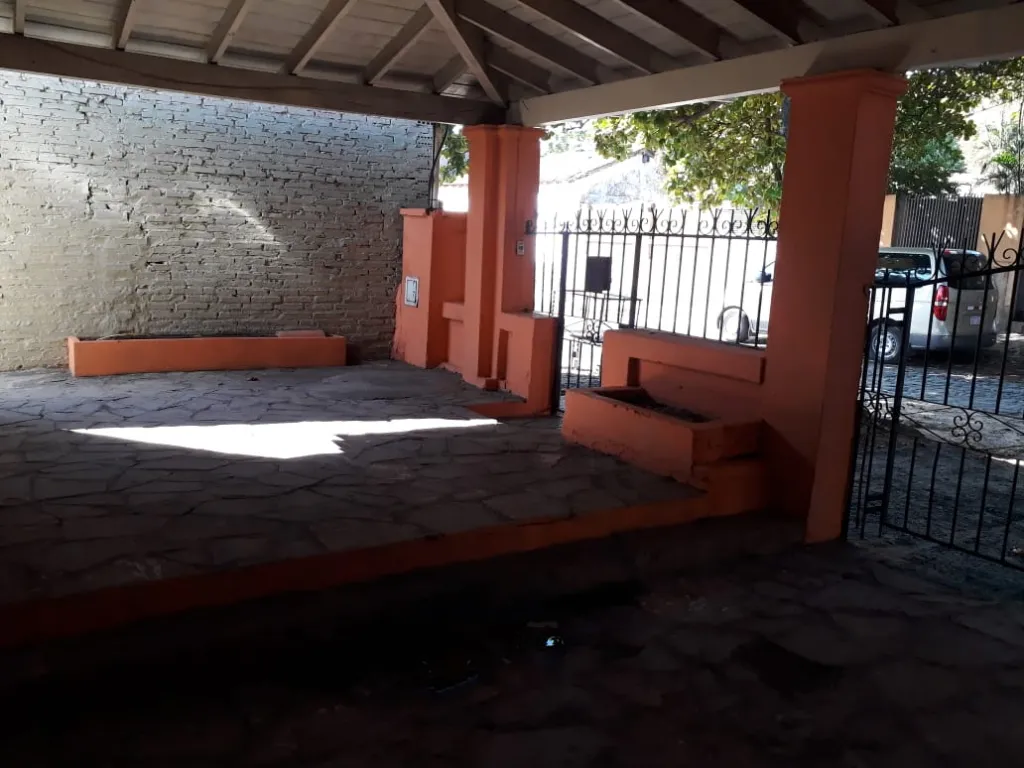 ALQUILO CASA A 6 CUADRAS DEL PALACIO DE JUSTICIA A PRECIO DE OFERTA!!!!! Barrio Sajonia — foto 2