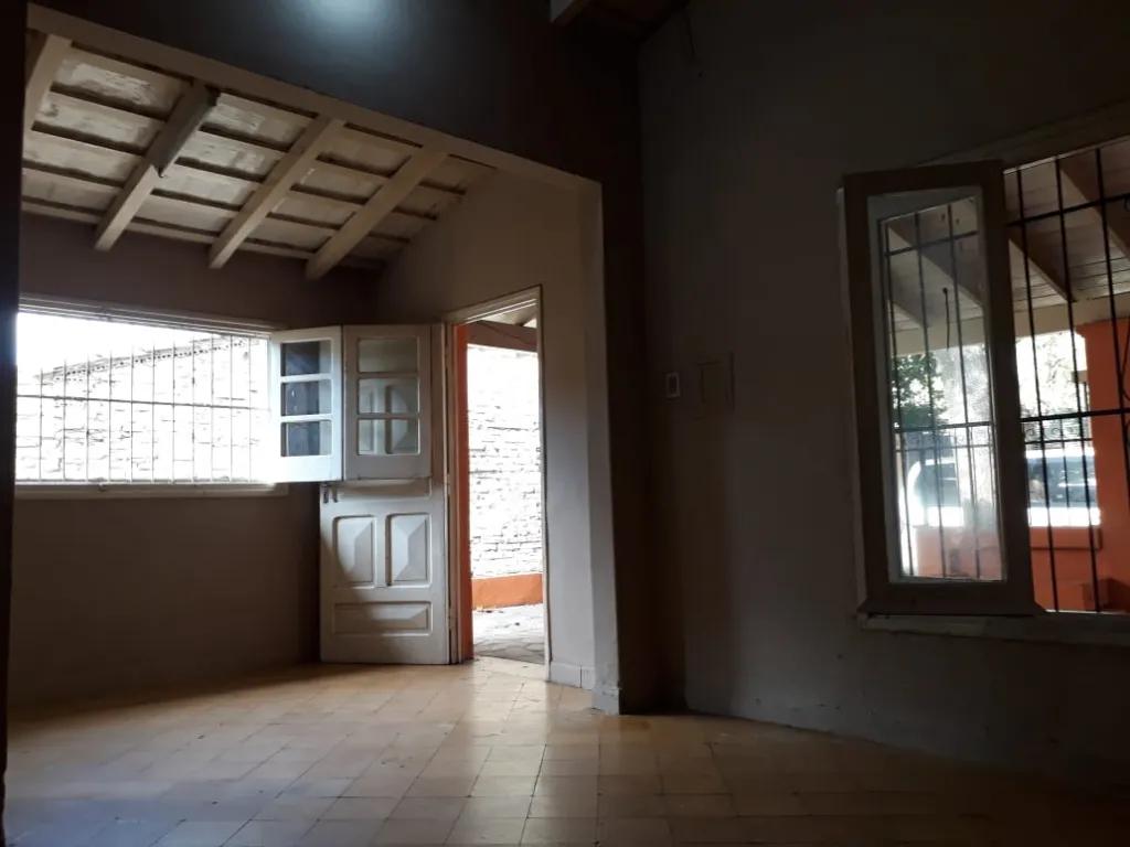 ALQUILO CASA A 6 CUADRAS DEL PALACIO DE JUSTICIA A PRECIO DE OFERTA!!!!! Barrio Sajonia — foto 3