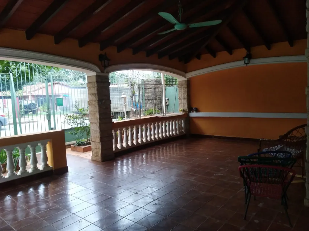 VENDO CASA EN SAN LORENZO!! — foto 2