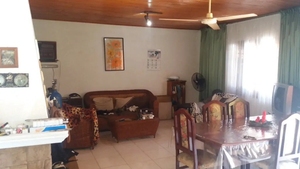 CASA SOBRE AVDA. VENEZUELA — foto 3