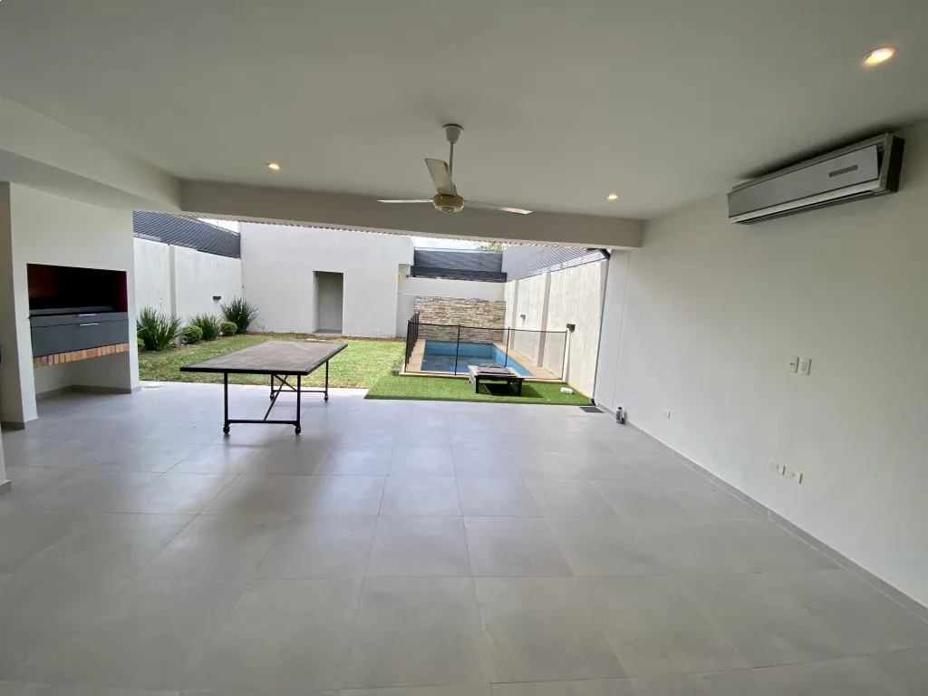 HERMOSA CASA DE 4 DORMITORIOS EN SUITE — foto 3