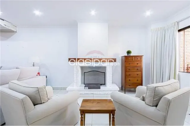 EN VENTA EXCLUSIVA RESIDENCIA EN BARRIO MBURUCUYA — foto 2