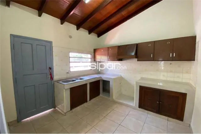 Amplia casa en B° Mburicao — foto 2