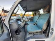 VENDO CAMION MITSUBISHI CANTER AÑO 2002/1 MOTOR 2.8CC 4M40 DIÉSEL BOMBA SENCILLO RECIÉN IM
