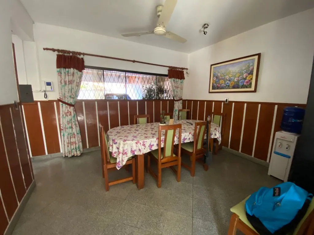 VENDO AMPLIA RESIDENCIA ZONA SUPER EL PUEBLO. LAMBARÉ. COD JL — foto 2