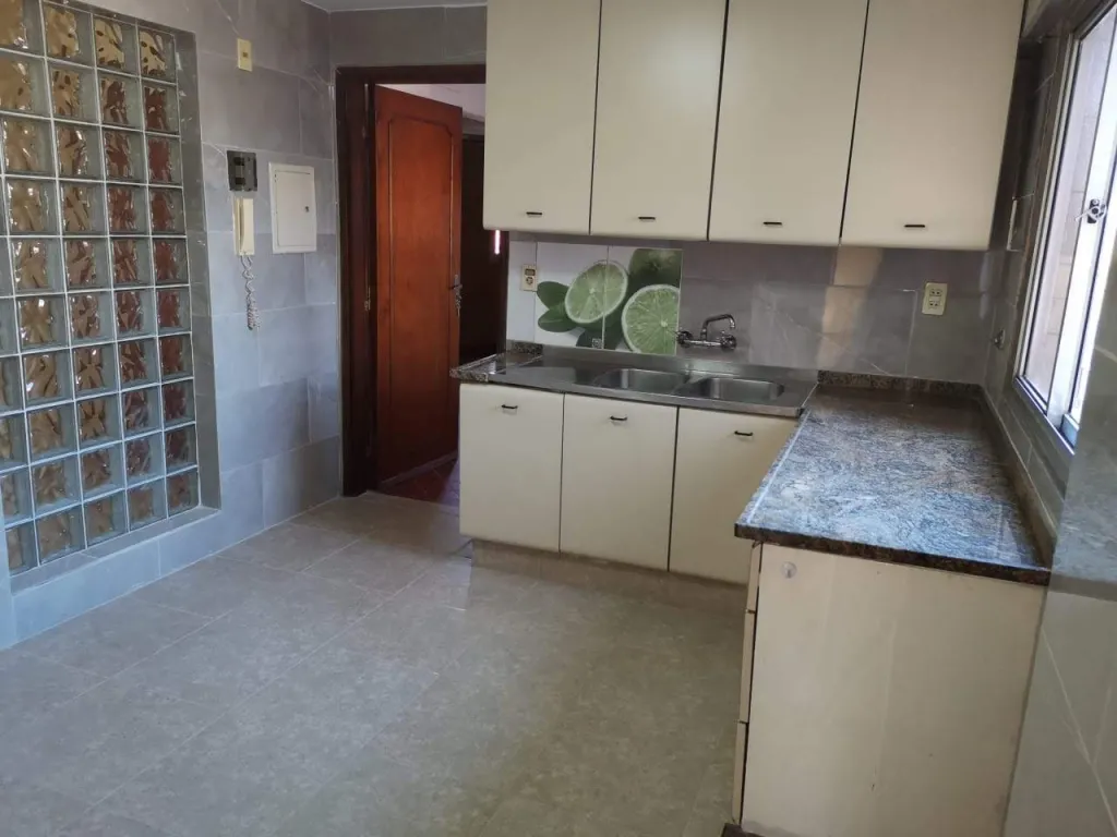 DEPARTAMENTO DE 3 DORMITORIOS - ASUNCIÓN - EDIFICIO PRIMAVERA — foto 2