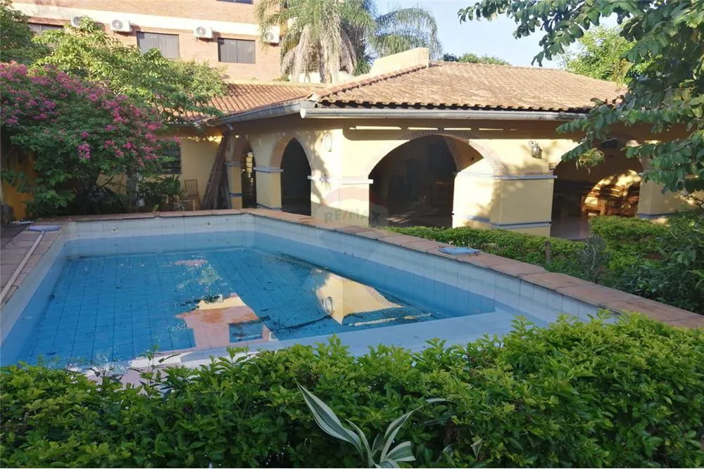 ¡VENDO RESIDENCIA! - BARRIO MCAL ESTIGARRIBIA, ASUNCIÓN — foto 3