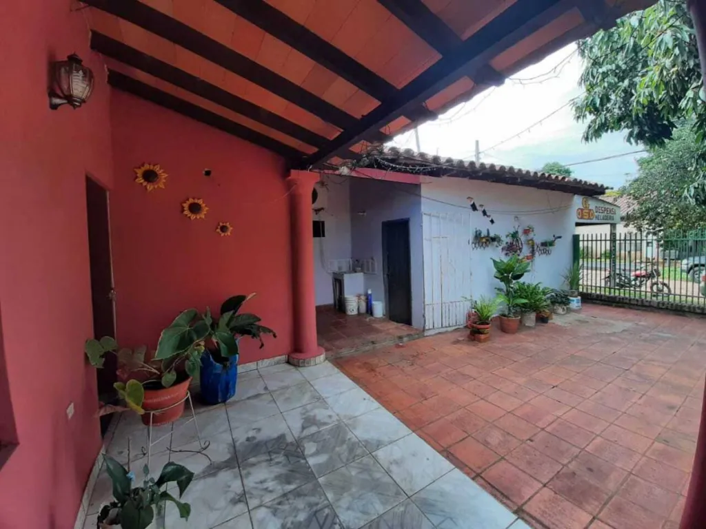 VENTA CASA BARRIO PRIMAVERA -LUQUE — foto 2